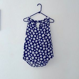 Blue and white daisy print blouse. Size XS
